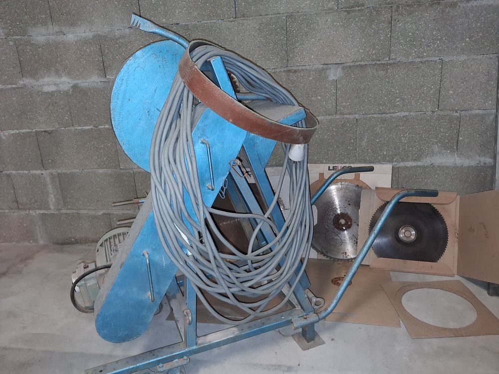 Scie buches diam�tre 55cm
mod�le unique 600 Angoul�me (16)