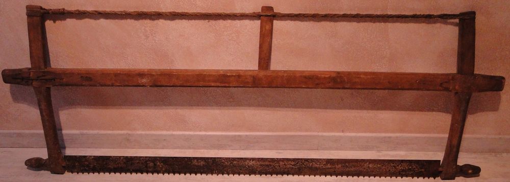 Scie à chantourner, en bois de 168 cm - Très bon état 35 Foncine-le-Haut (39)