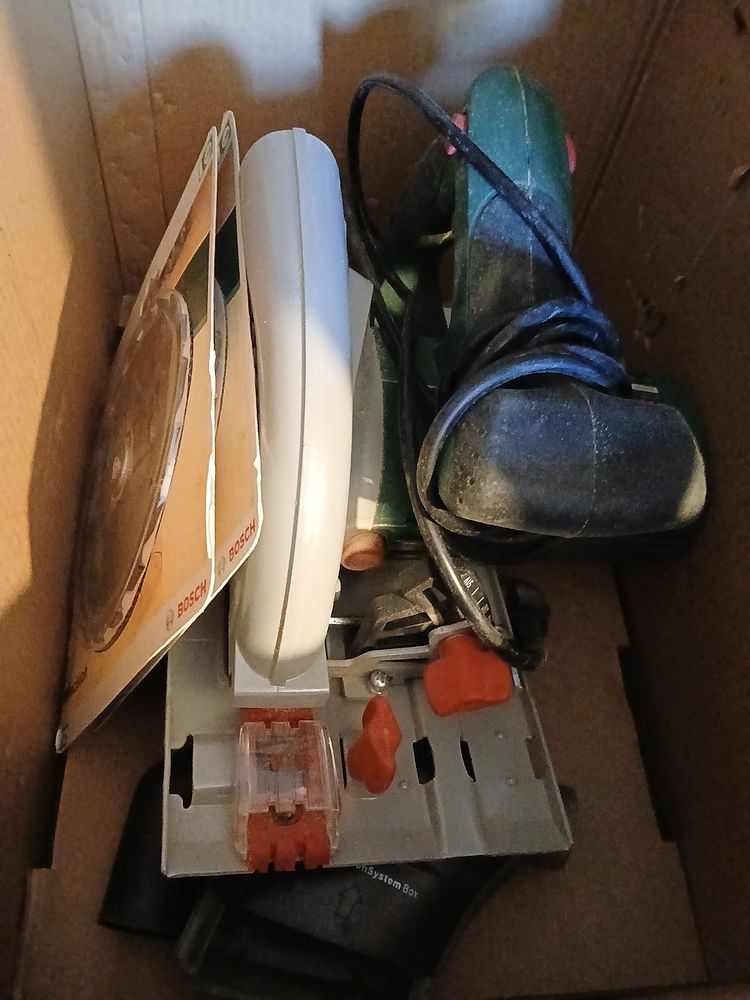 Scie circulaire bosch 80 Nogent-sur-Oise (60)