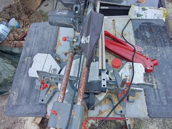 SCIE CIRCULAIRE SUR TABLE + SCIE ONGLET RADIAL 130 Raismes (59)