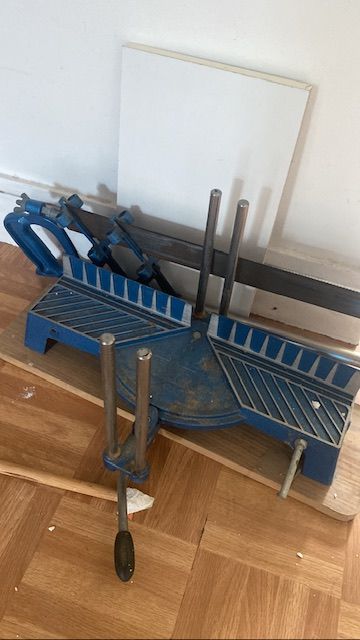 Scie � onglet de pr�cision 40 Montrouge (92)