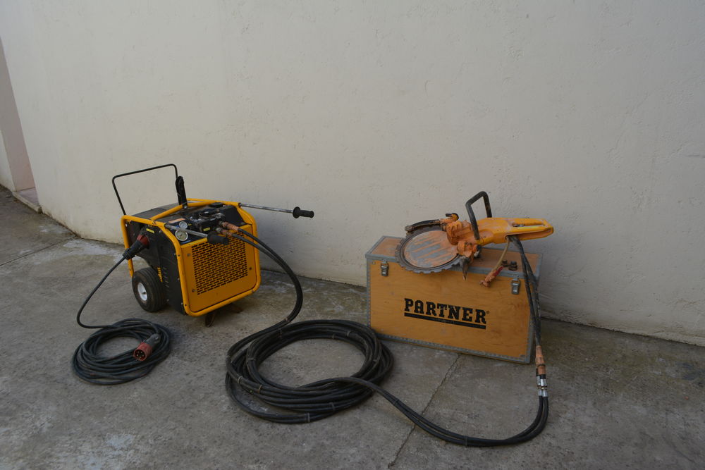 Scie � pierre hydraulique 2300 Carmaux (81)