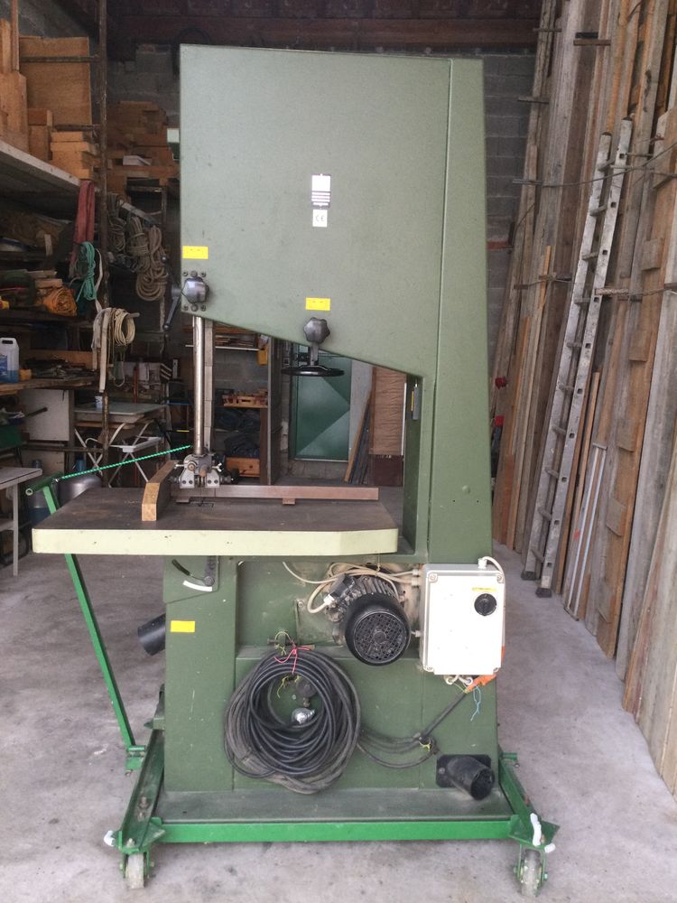 Scie � ruban 600 Saint-Bonnet-de-Mure (69)