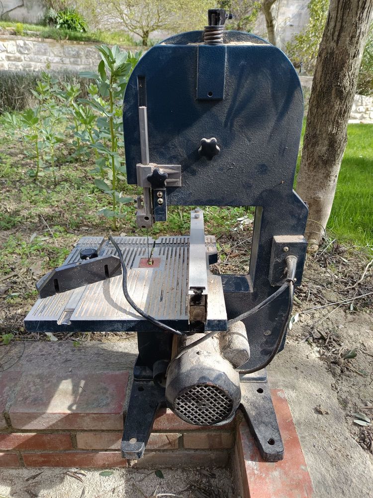 Scie a ruban 40 Tourrette-Levens (06)