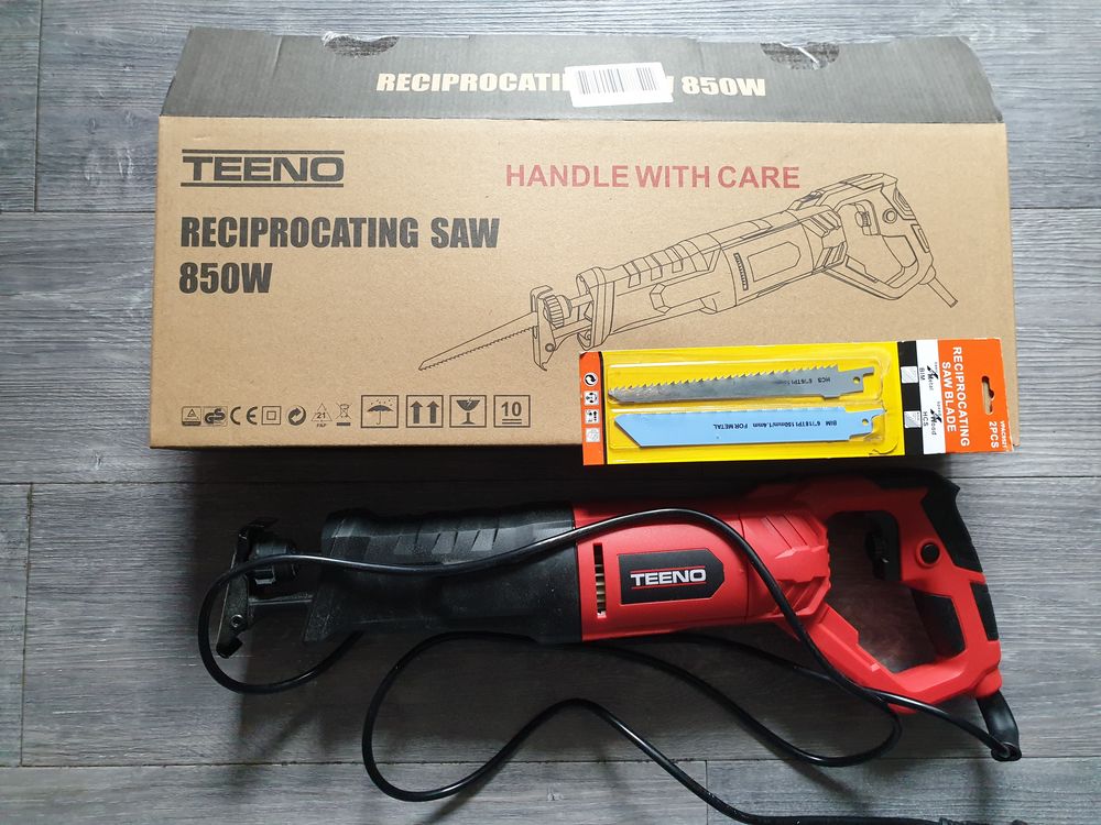 SCIE SABRE CHERCHE BRICOLEUR POUR ADOPTION MUTUELLE 30 Paris 13 (75)