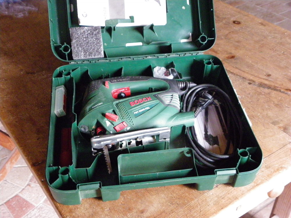 Scie sauteuse Bosch 50 M�zi�res-en-Brenne (36)