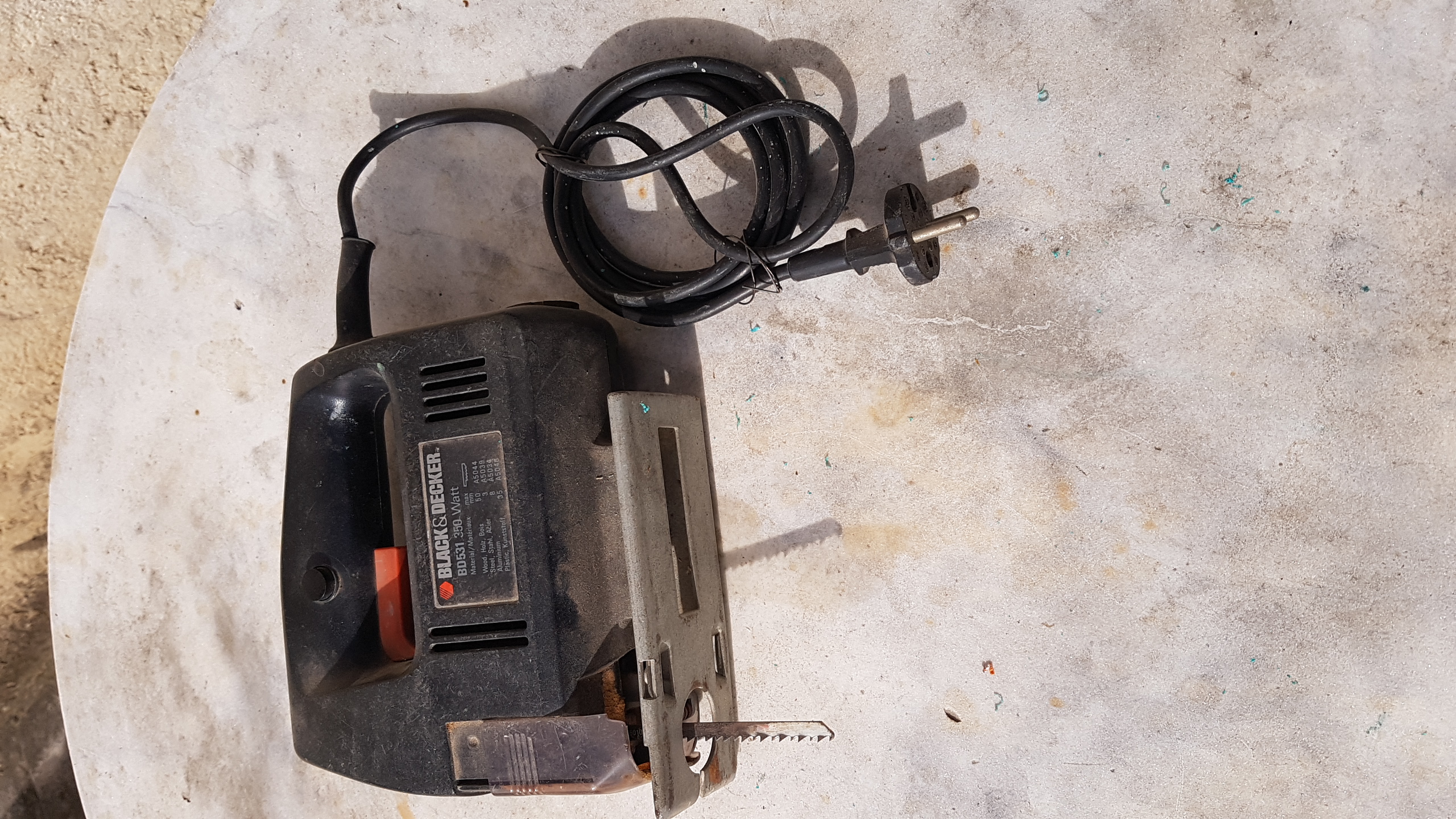 Scie sauteuse 10 Brignoles (83)