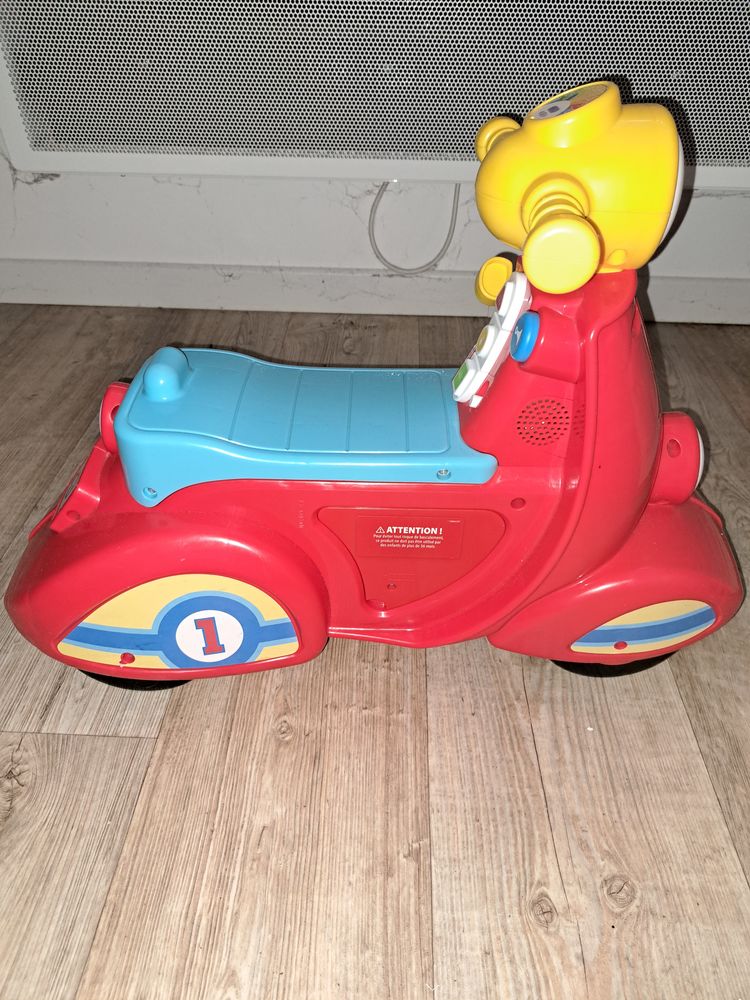 Scooter �veil Progressif Fischer Price 18 Mary-sur-Marne (77)