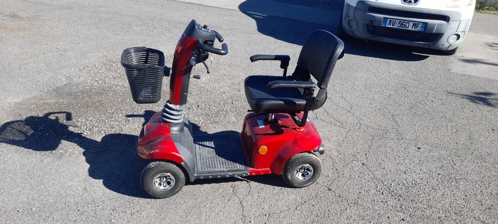 scooter  handicap� 1100 Marseillan (65)