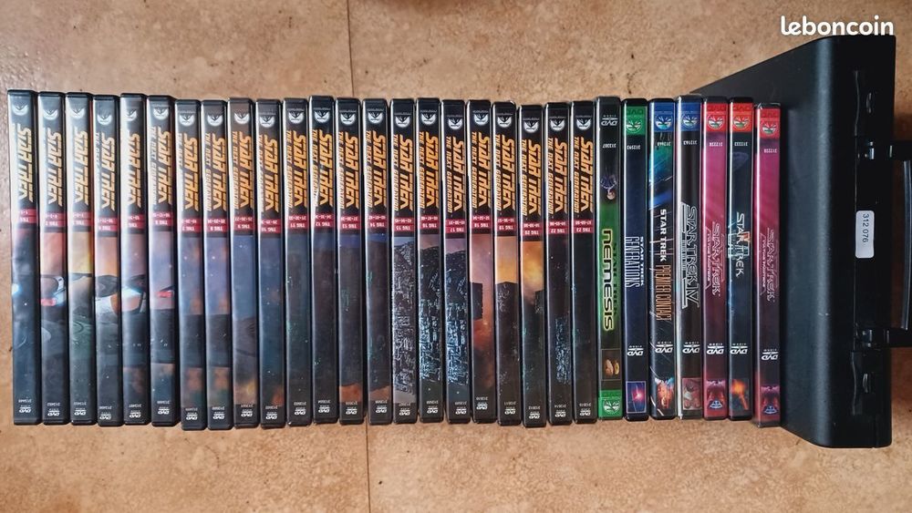 DVD   Scully et Mulder. Files et Sar Trek 50 �pinay-sur-Seine (93)