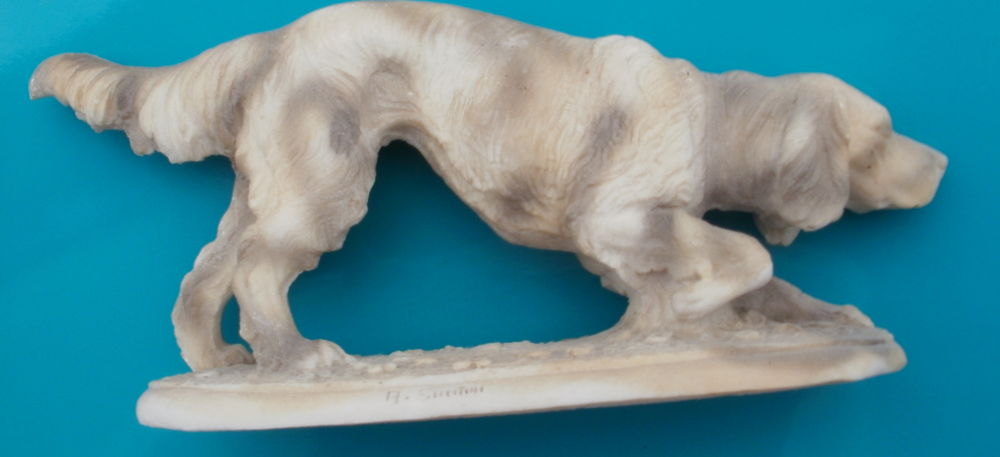  Sculpture d'un chien estampillé A SANTINI Longueur 34 cm 30 Montauban (82)