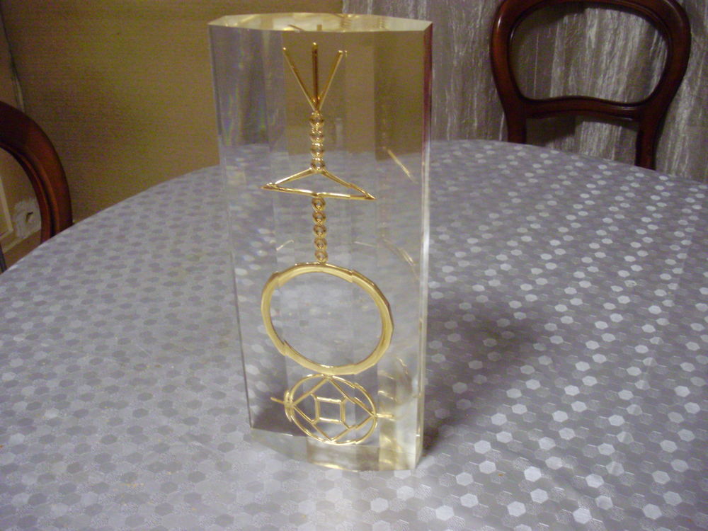 SCULPTURE ESOTERIQUE 99 Paris 20 (75)