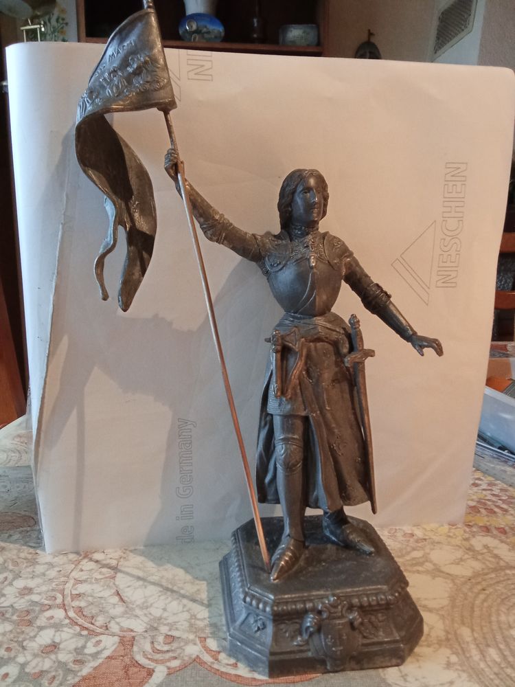 Sculpture Jeanne d'Arc 0 Beaurepaire (85)