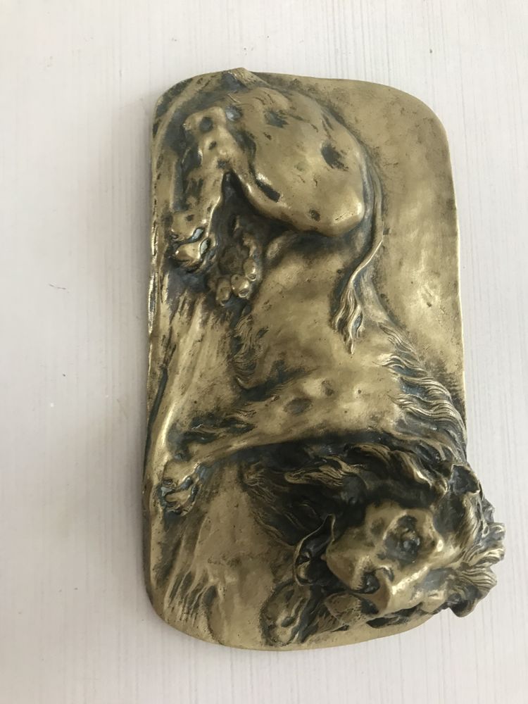 Sculpture LION 0 Six-Fours-les-Plages (83)