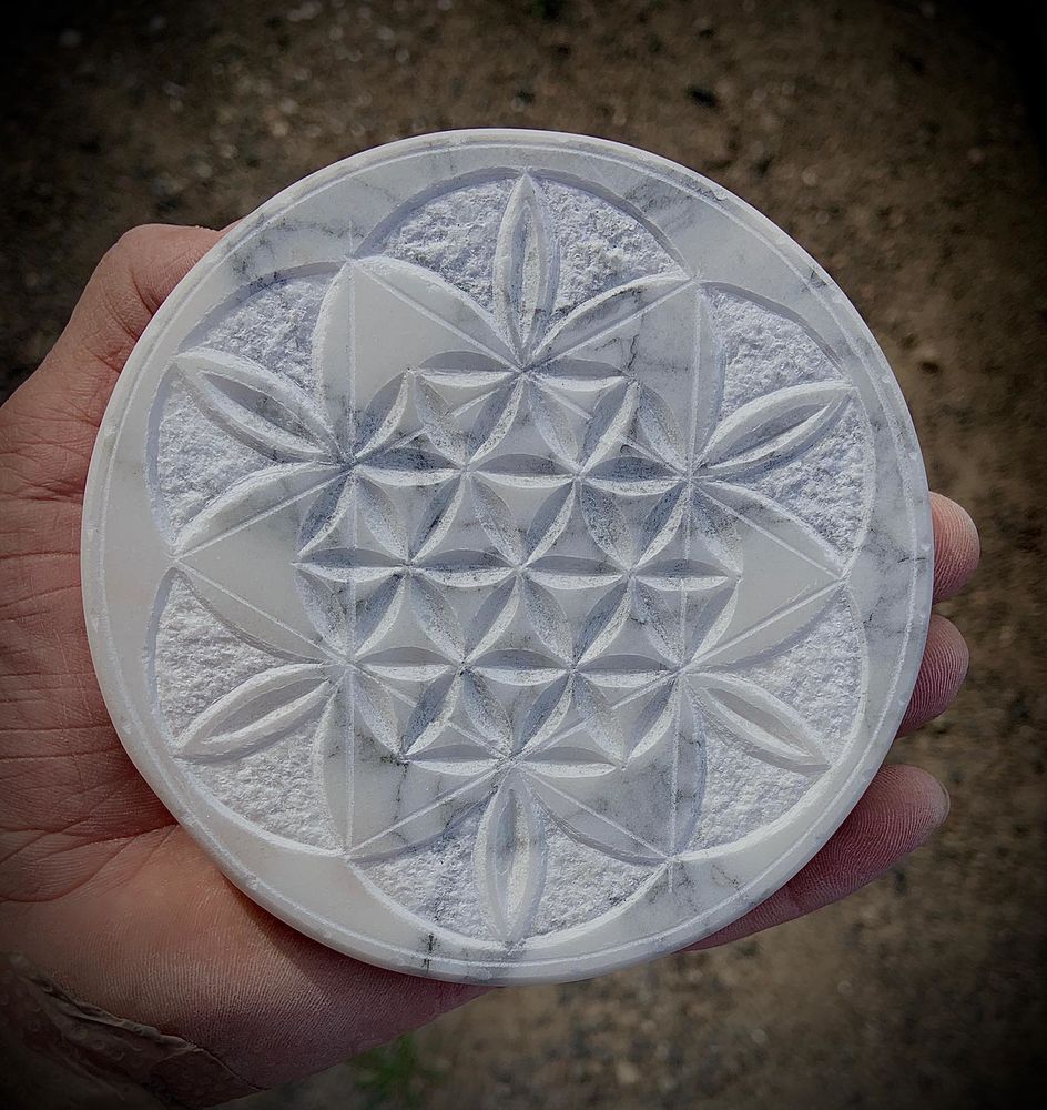 sculpture marbre fleur de vie 130 Saint-Hilaire-de-Riez (85)