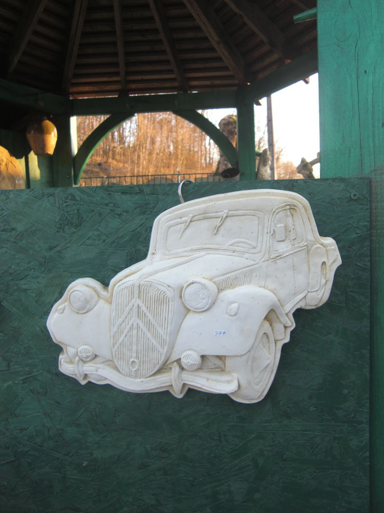 Sculpture, v�hicule ancien Traction 48 Ch�teau-l'�v�que (24)