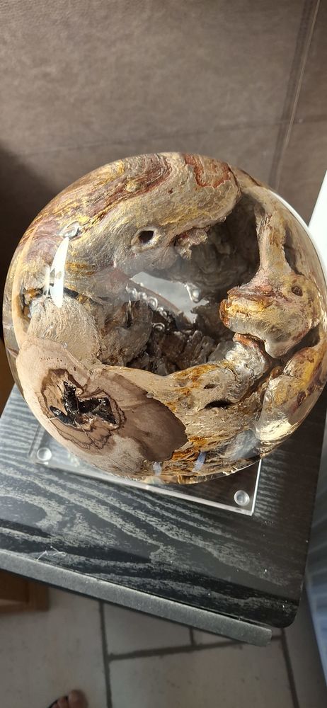 Sculpture de Yann Perrier, en verre organique, pi�ce unique 3500 Pulnoy (54)