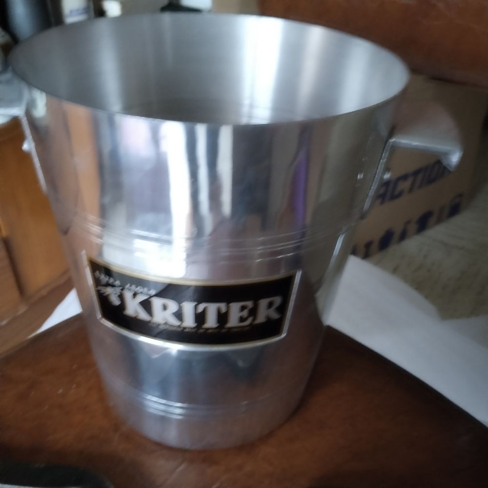 Seau a champagne kritter  10 Saint-Pathus (77)