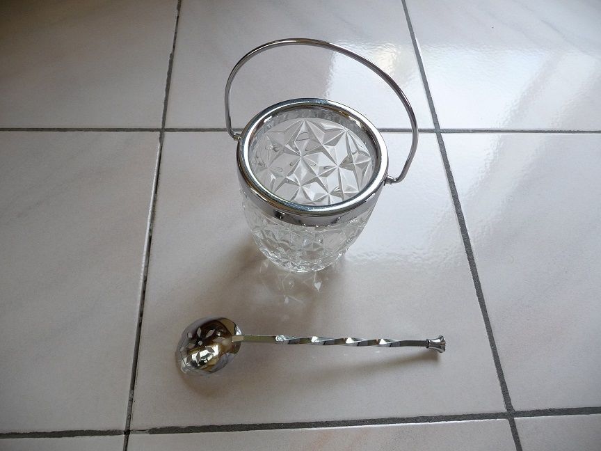 Seau � gla�ons avec sa cuill�re ann�es 60-70 20 Celles-sur-Belle (79)