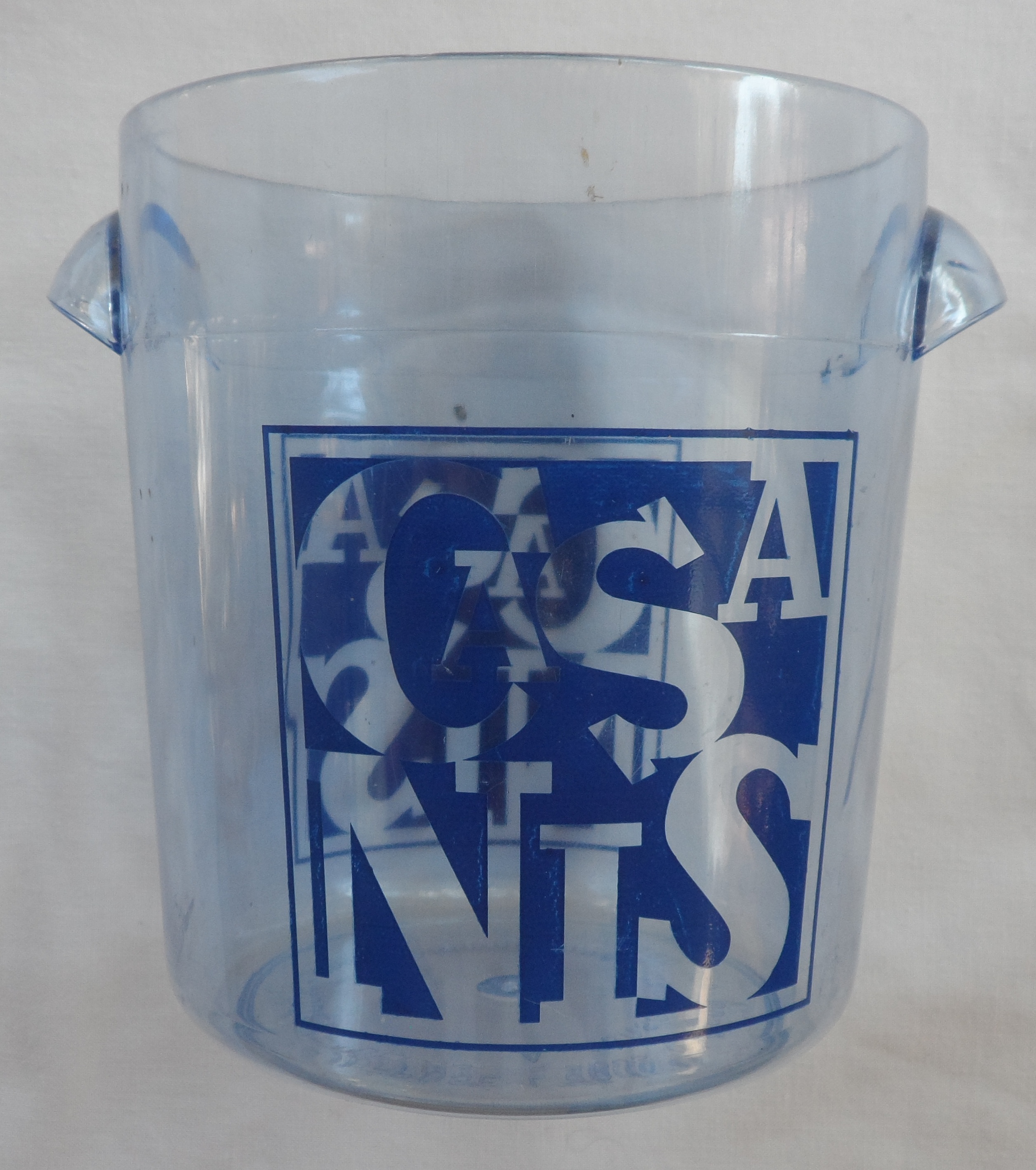 Seau � gla�ons neuf en plastique dur CASANIS
Hauteur 12 cm - 15 Castries (34)