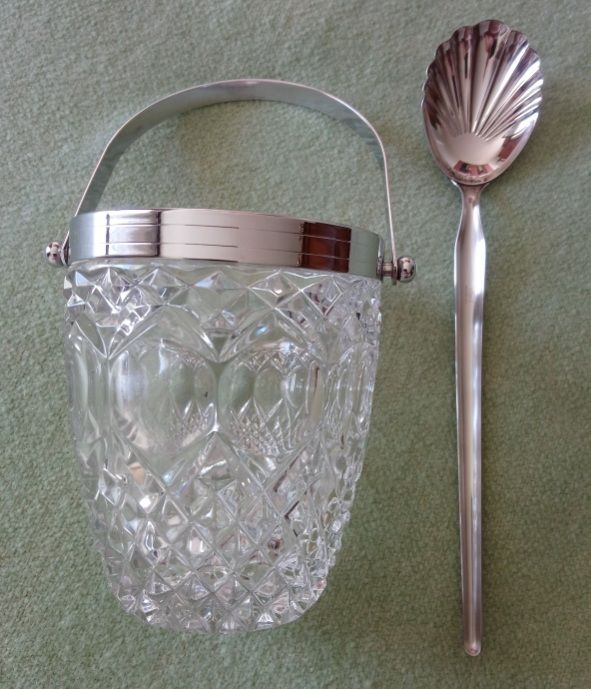 Seau � gla�ons 19 La Courneuve (93)