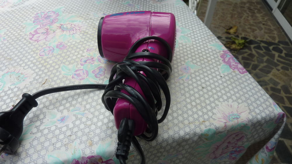 S�che cheveux 5 Villenave-d'Ornon (33)