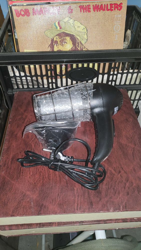 S�che Cheveux 10 Azay-le-Rideau (37)