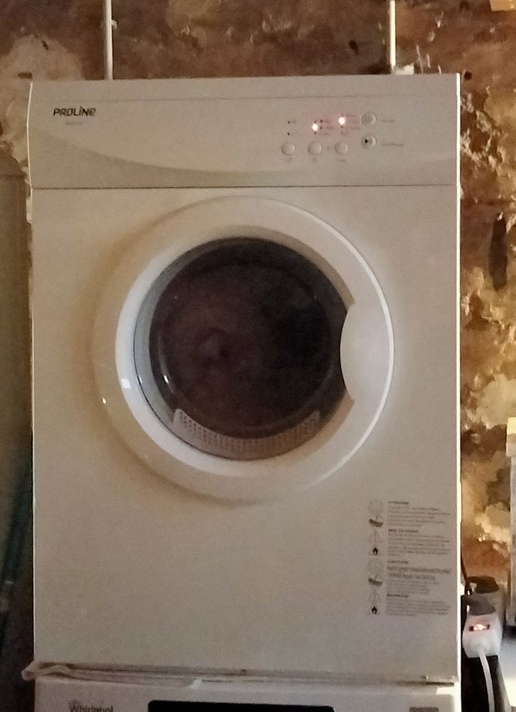 SECHE LINGE � �vacuation, en excellent �tat. 70 Le Grand-Bourg (23)