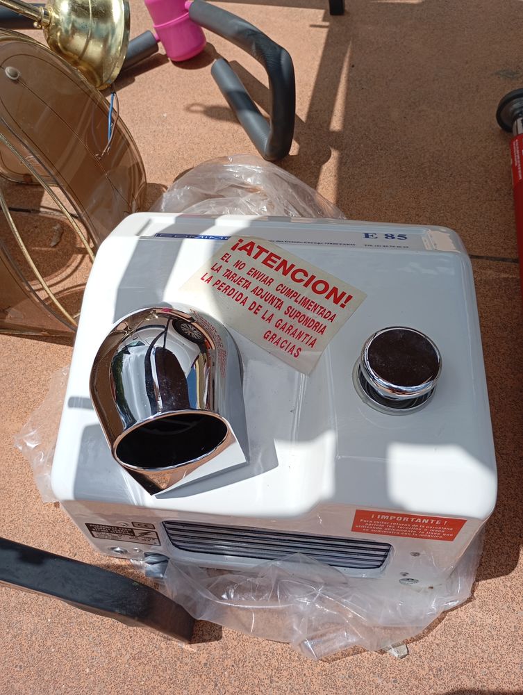 SECHE MAINS OU CHEVEUX 200 Fabrezan (11)