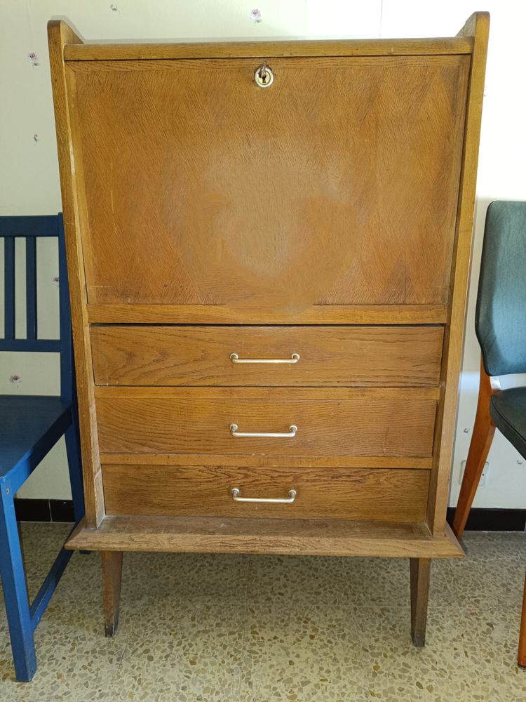 Secr�taire ann�es 1950 - 1960 150 Six-Fours-les-Plages (83)