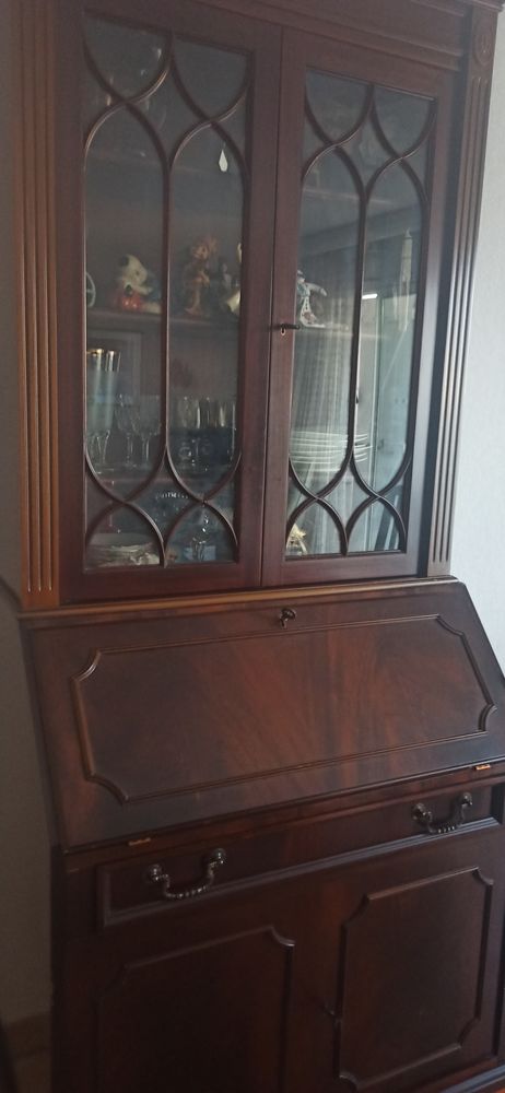 Secr�taire biblioth�que(scriban) bois fonc� Massif. 120 La Londe-les-Maures (83)