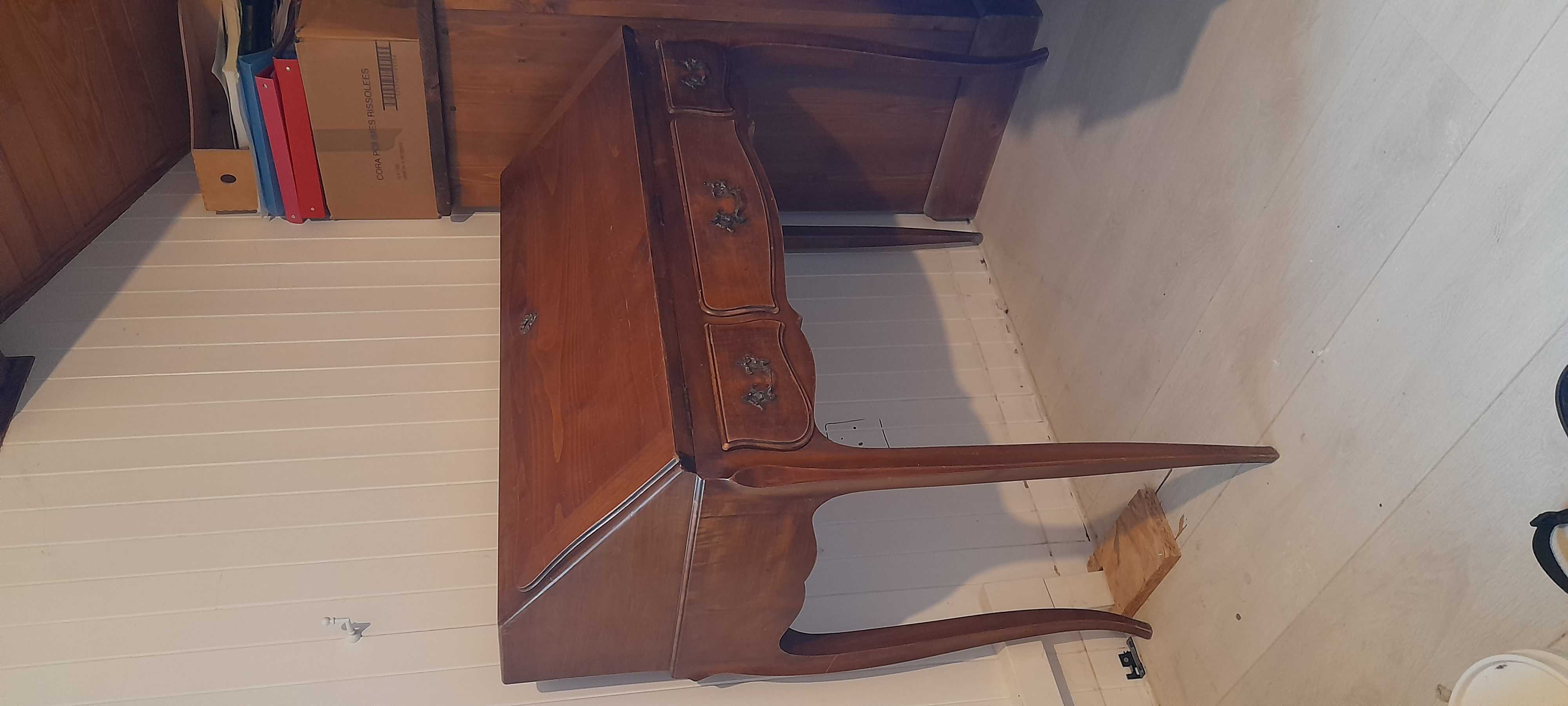 Secretaire bois 50 Saint-Cergues (74)