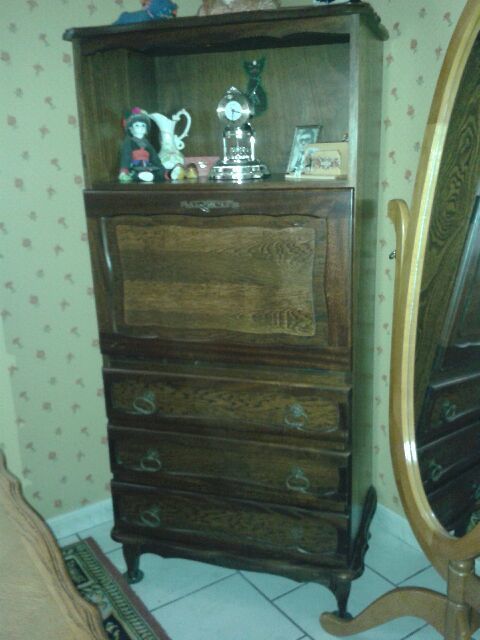 Secr�taire en ch�ne 80 Talais (33)