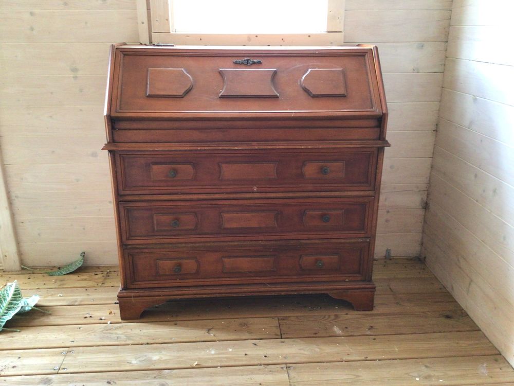 Secr�taire en chene 50 Maubec (84)