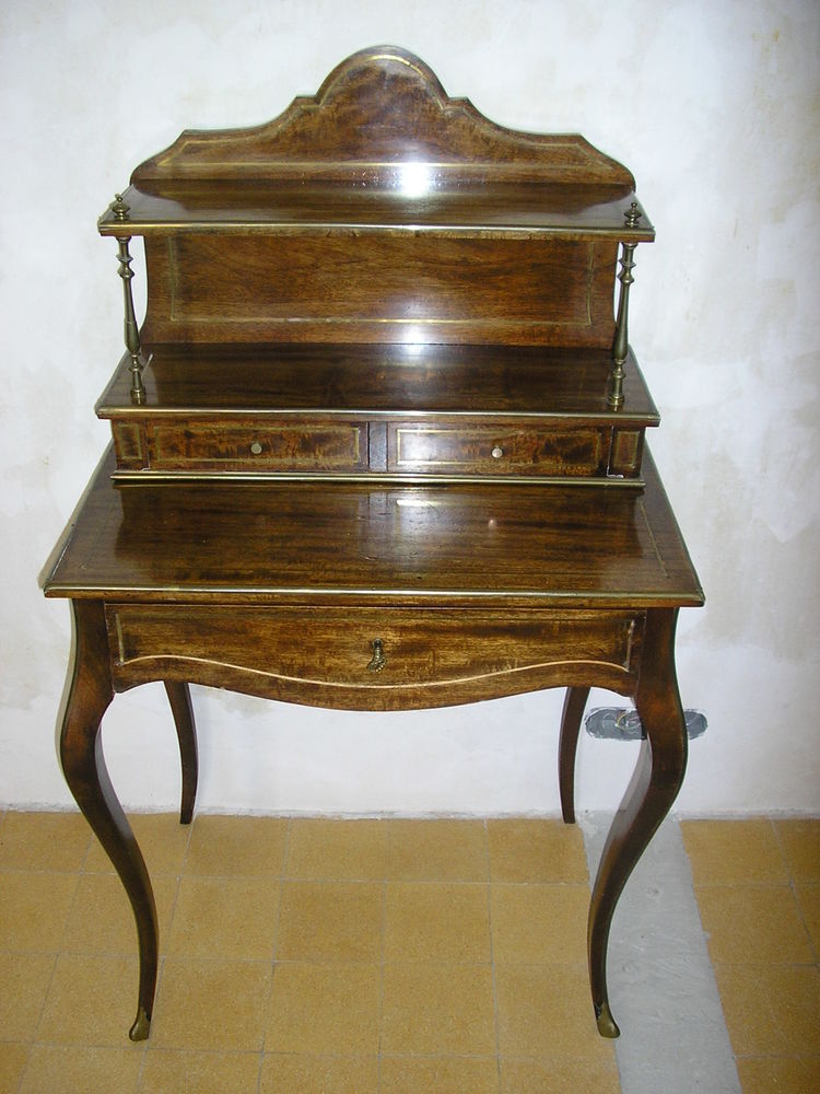 Secr�taire de Dame 800 N�mes (30)