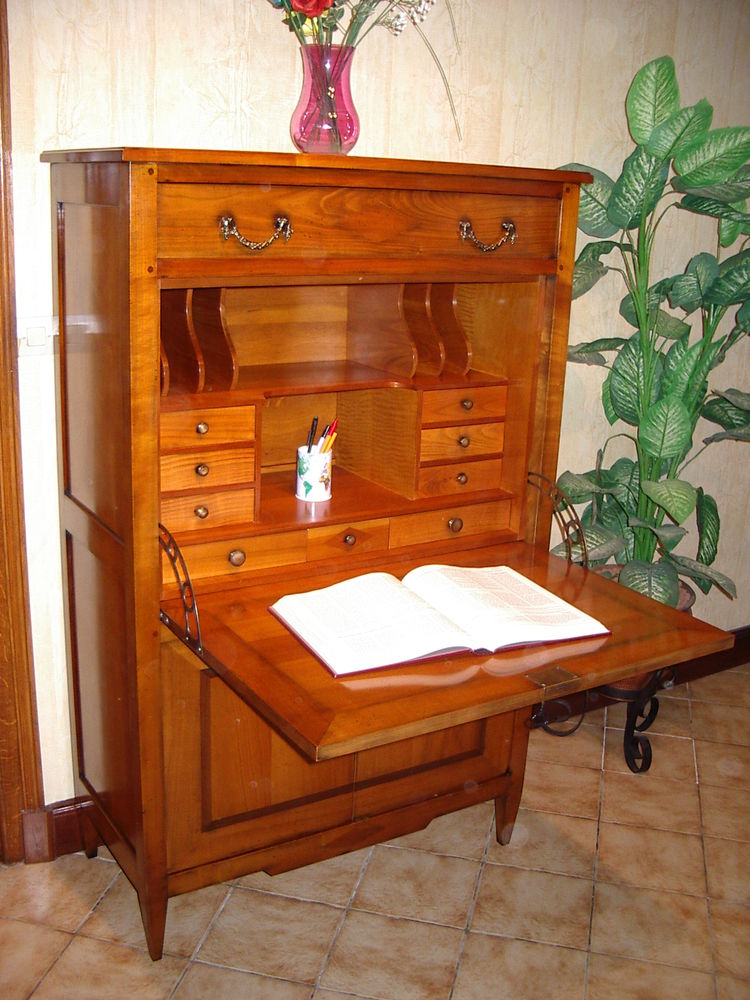 Secr�taire en Merisier 890 Ch�tellerault (86)