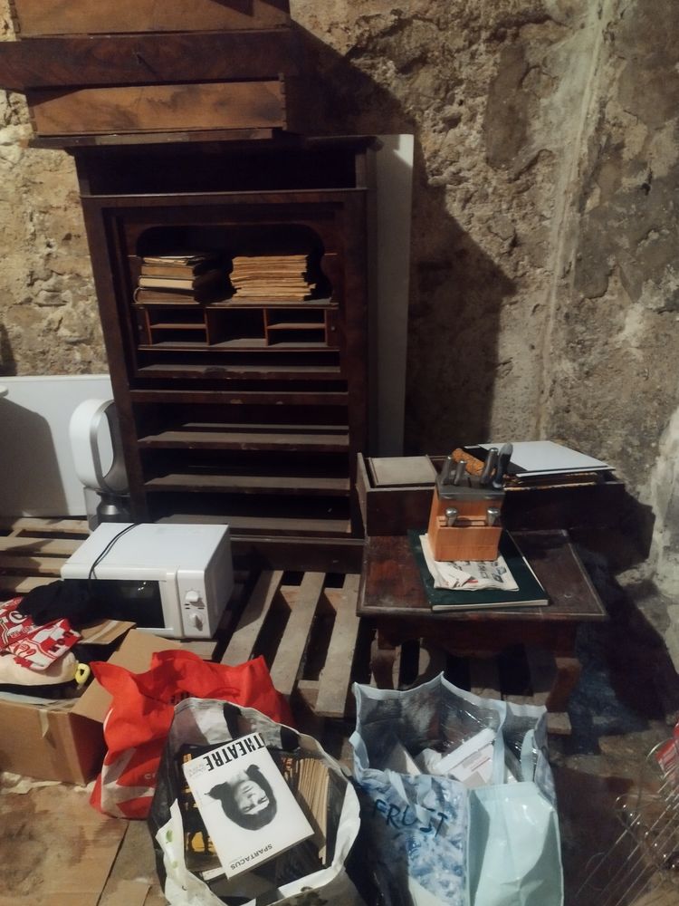 Secr�taire Napol�on 3 �tat bon a remonter 300 Marseille 2 (13)