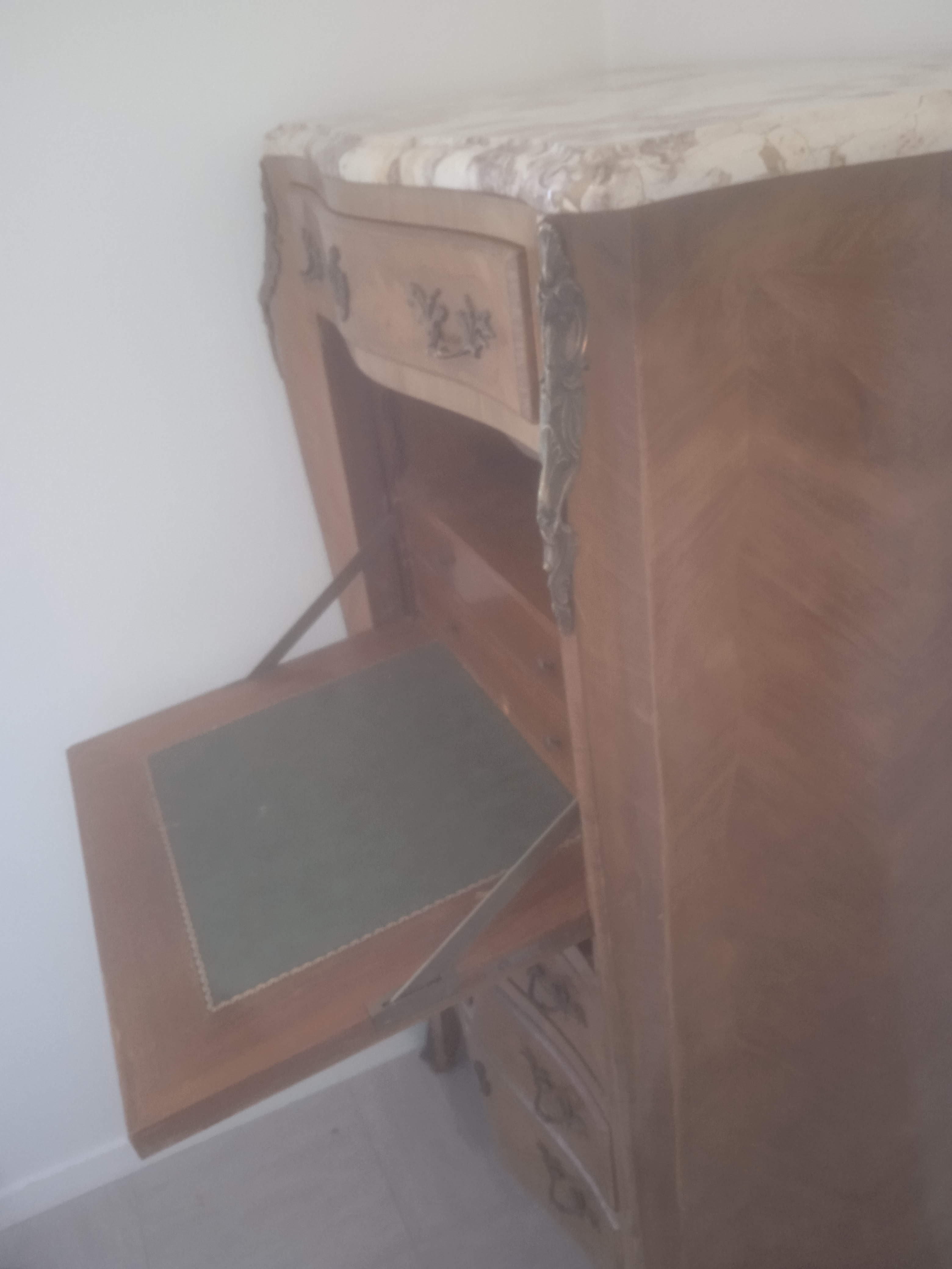 Secr�taire style louis xv 175 Saint-Nazaire (44)