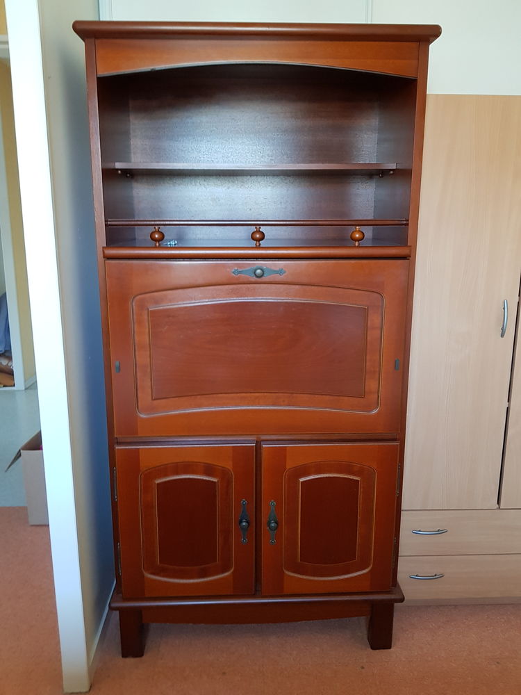 Secr�taire 100 Orvault (44)