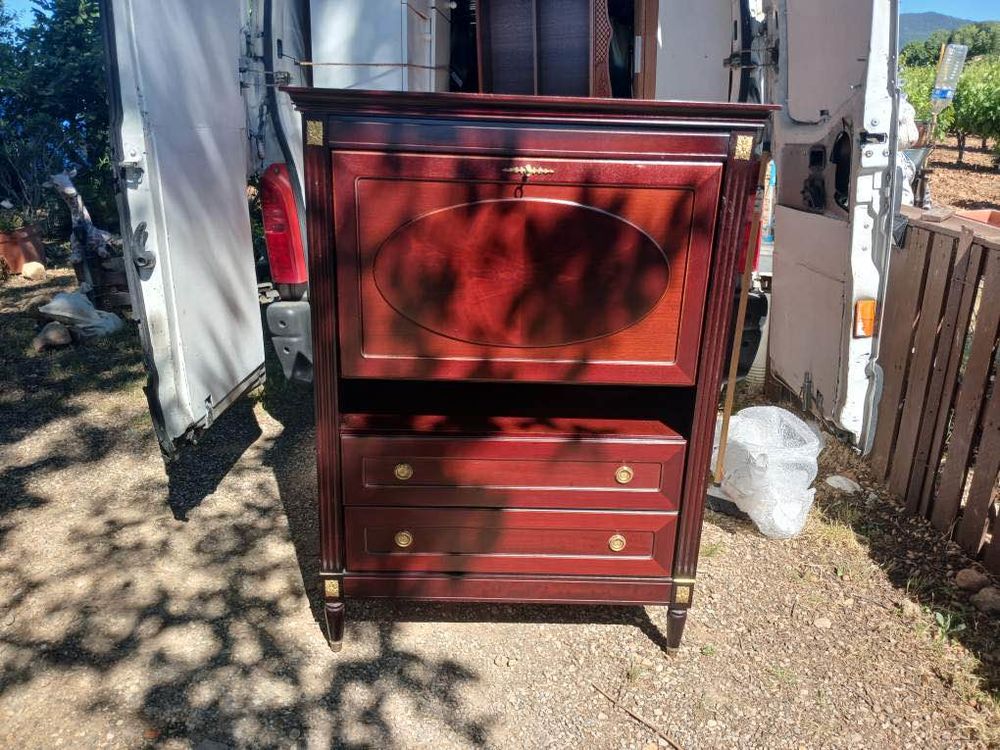 Secr�taire 120 Cuers (83)