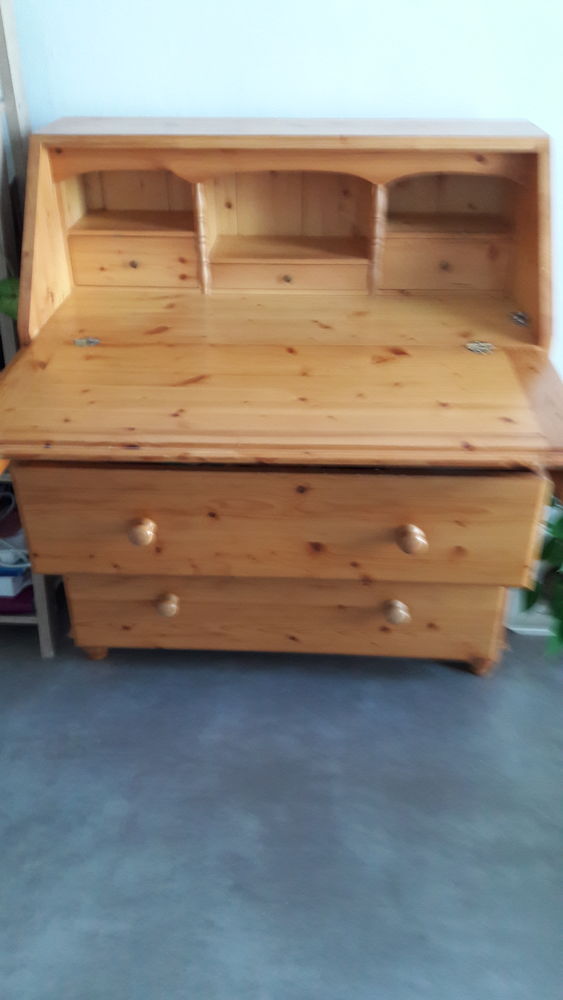 Secr�taire en pin 150 Donz�re (26)