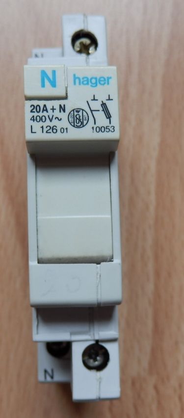 Sectionneur fusible HAGER 20 A : Tr�s bon �tat 3 �vry (91)