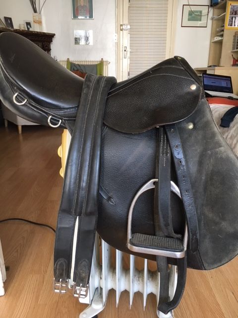 selle cheval 150 Montreuil (93)