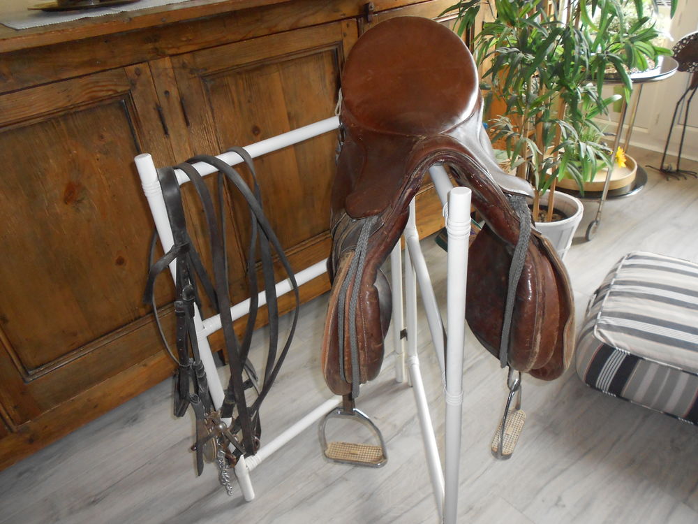 selle �quitation et tous les accessoires 1000 Port-de-Bouc (13)