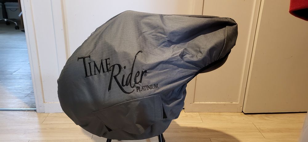 Selle �quitation 1600 Saint-Martin-d'Abbat (45)