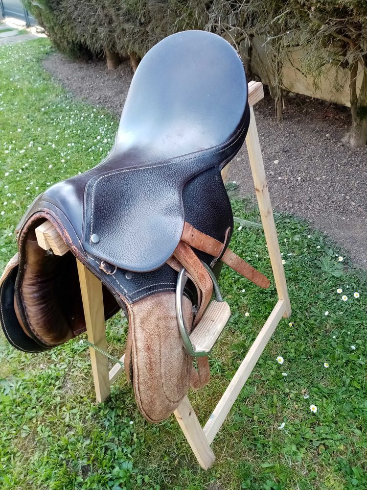 Selle+mixte+noir 120 Clermont (60)