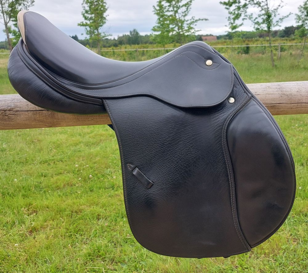 Selle PRESTIGE Mod�le Sydney 950 Saint-Cyr-en-Val (45)