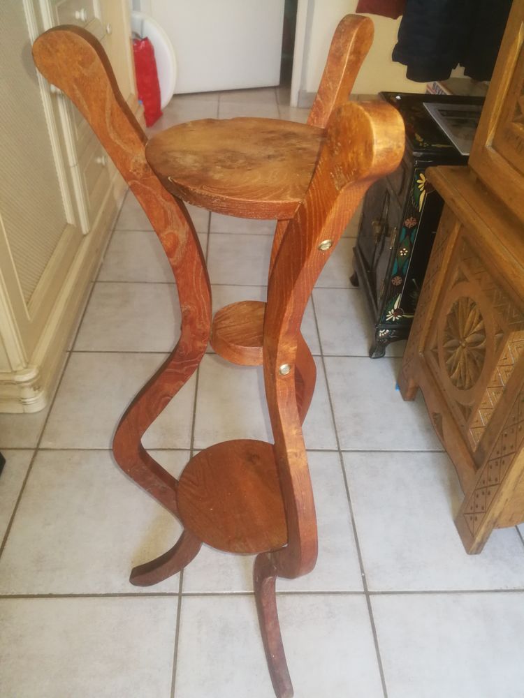 Sellette en noyer 15 Le Creusot (71)