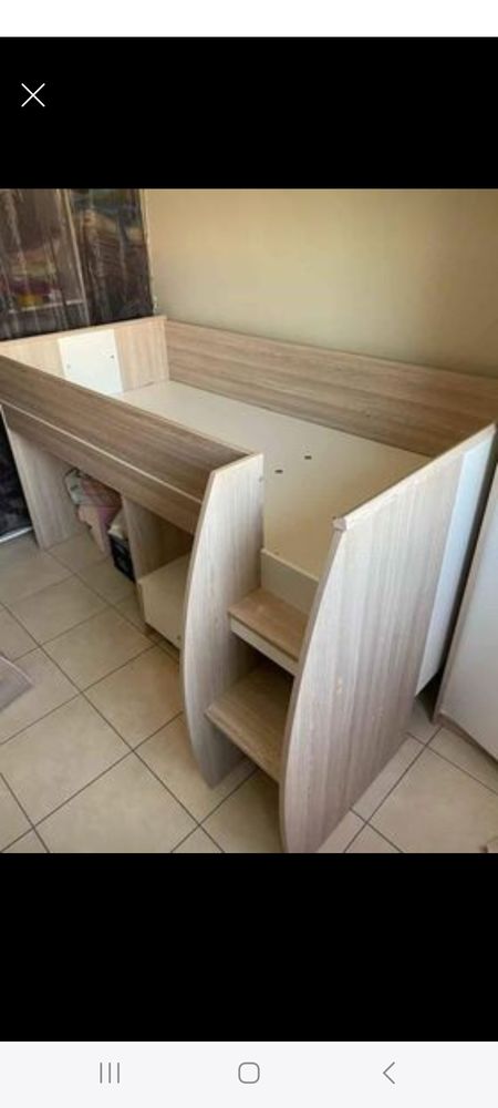 Lit semi combin� avec bureau 80 Villefranche-sur-Sa�ne (69)