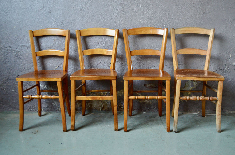 S�rie de 4 chaises bistrot vintage en bois style boh�me lot 320 Wintzenheim (68)